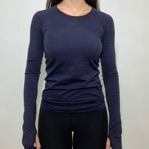 BLUE LULULEMON LONG SLEEVE TOP